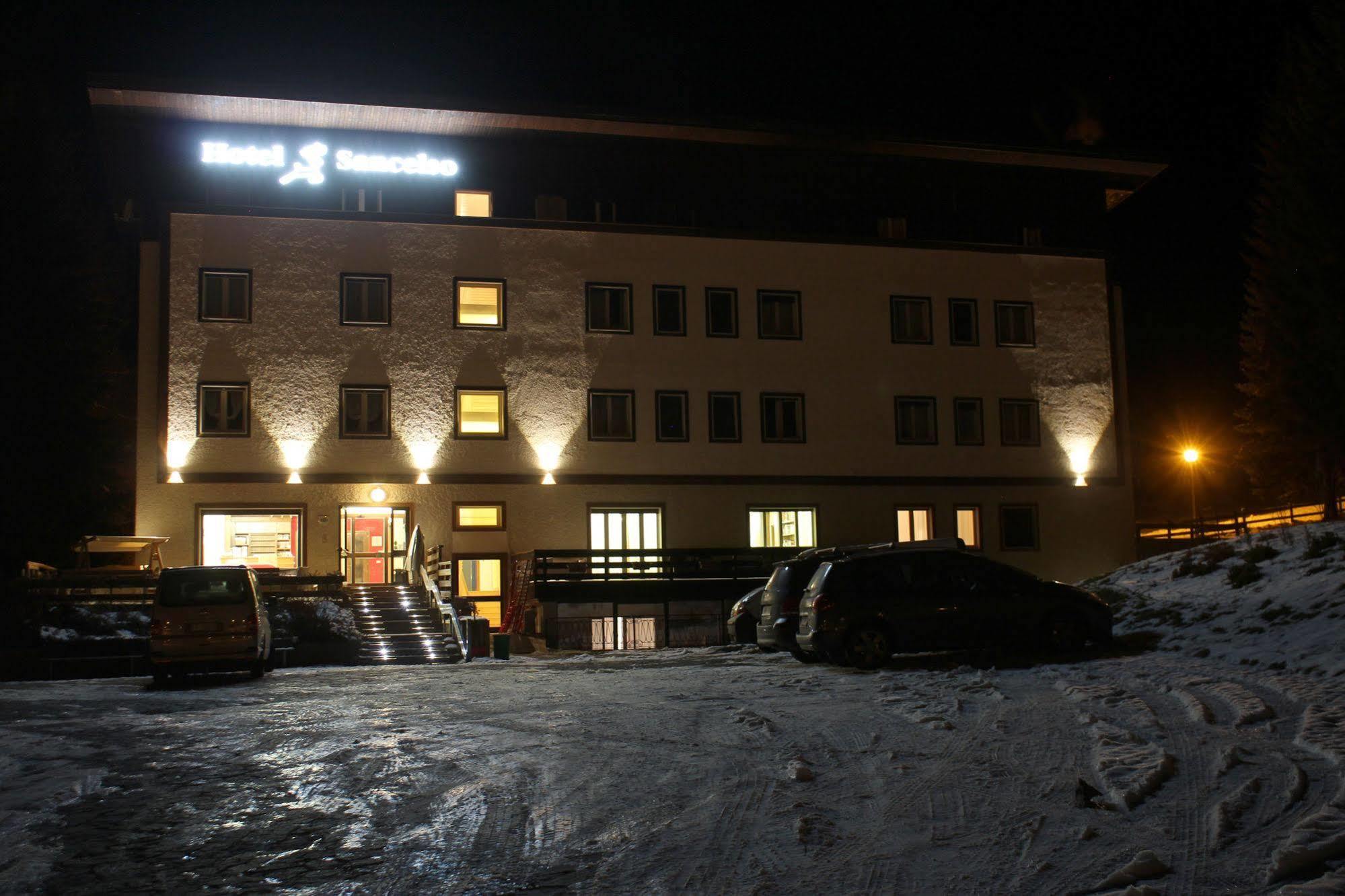 Park Hotel Sancelso Bellamonte Eksteriør bilde